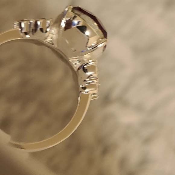 Brilliance Red Ring - Picture 6 of 7